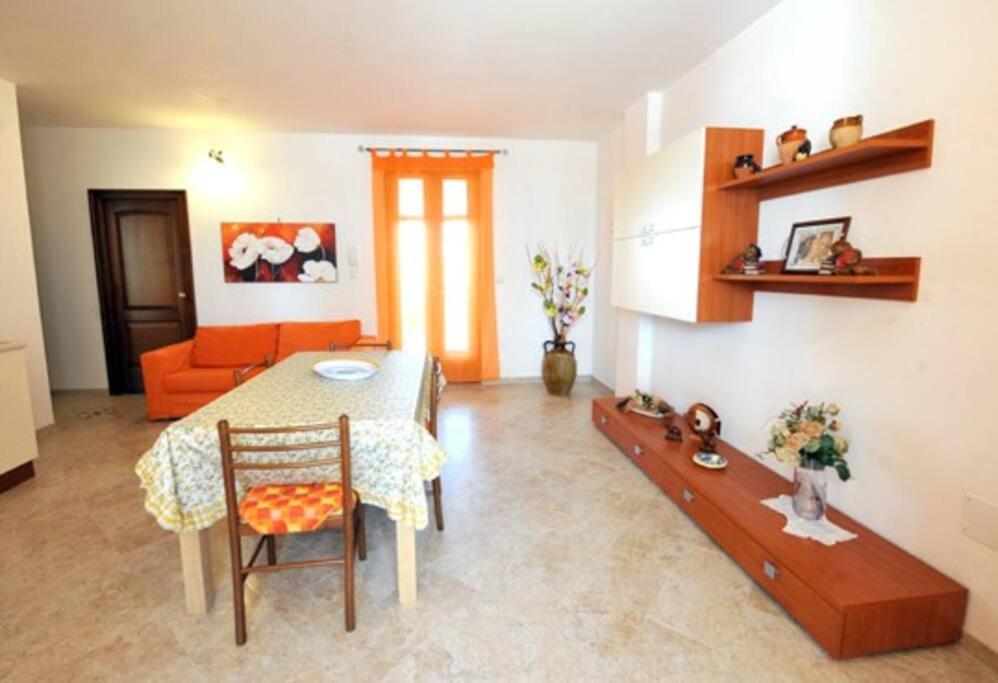 Casa Vacanze La Casa Di Katia Castro  Bagian luar foto
